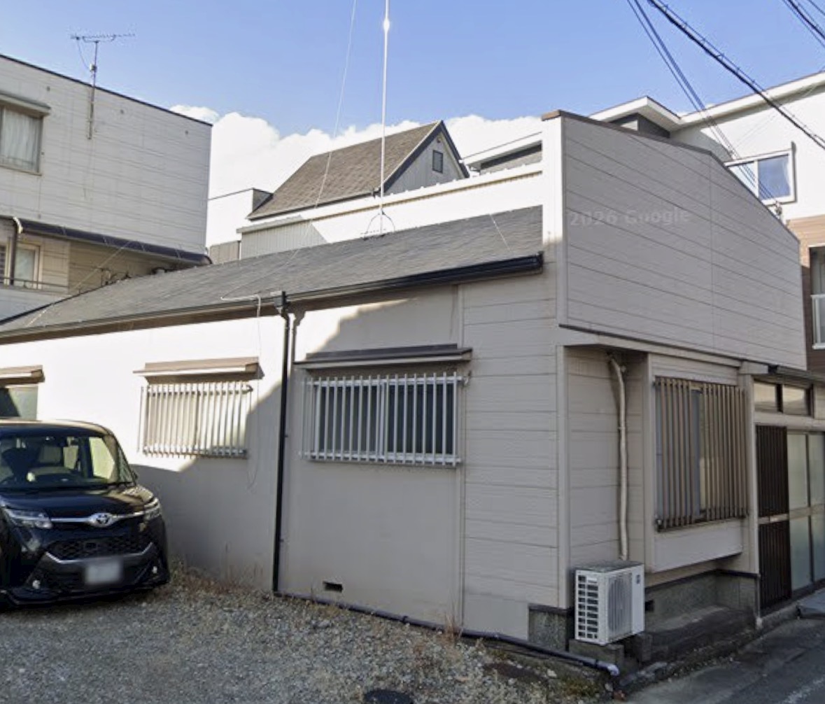 和歌山市土佐町の木造住宅解体工事 施工前の外観 1