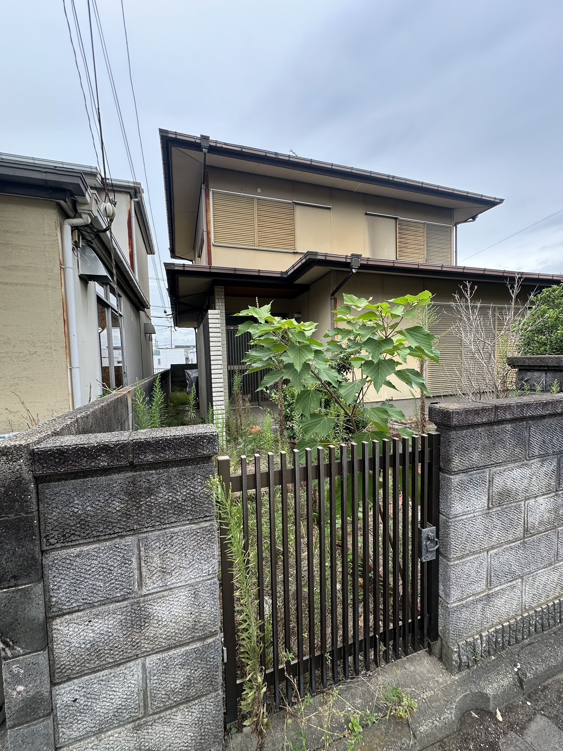 和歌山市木ノ本の解体工事 施工前の建物外観3